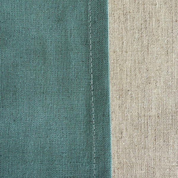 Изображение товара Дорожка на стол ОМурМебель 140x40см с рюшами (синий)