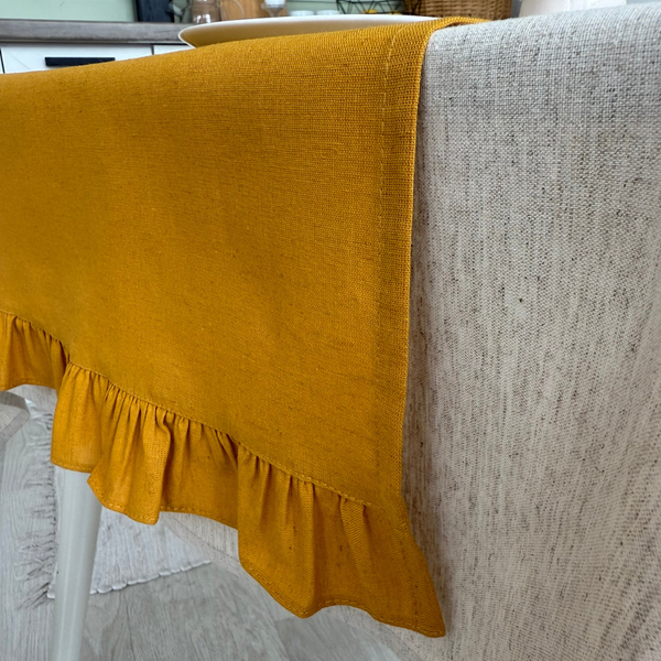 Изображение товара Дорожка на стол ОМурМебель 140x40см с рюшами (горчичный)