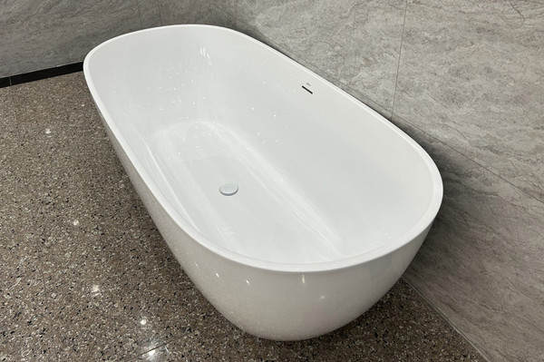 Изображение товара Ванна акриловая Abber AB9263-1.8 (белый)