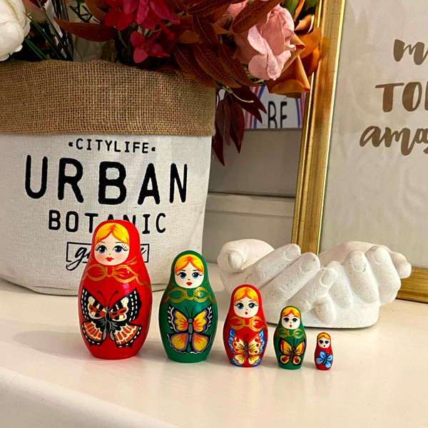 Изображение товара Матрешка сувенирная Брестская Фабрика Сувениров С бабочками / 5068 (5шт)