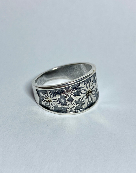 Изображение товара Кольцо Wolves Первые снежинки 1421 (р.18)