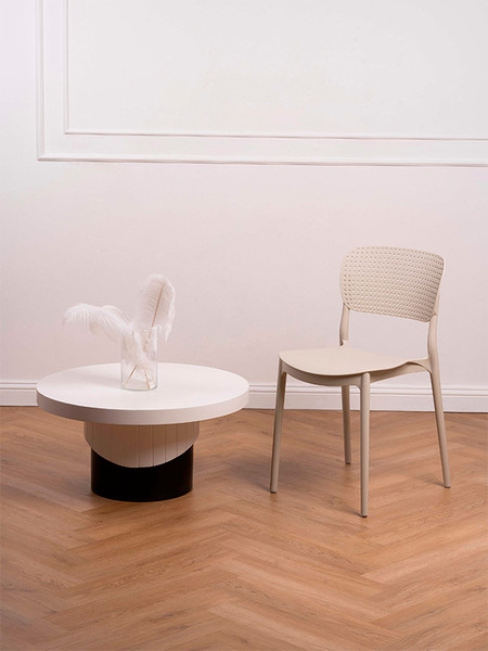 Изображение товара Стул пластиковый GreenTerra Eska (светло-бежевый)