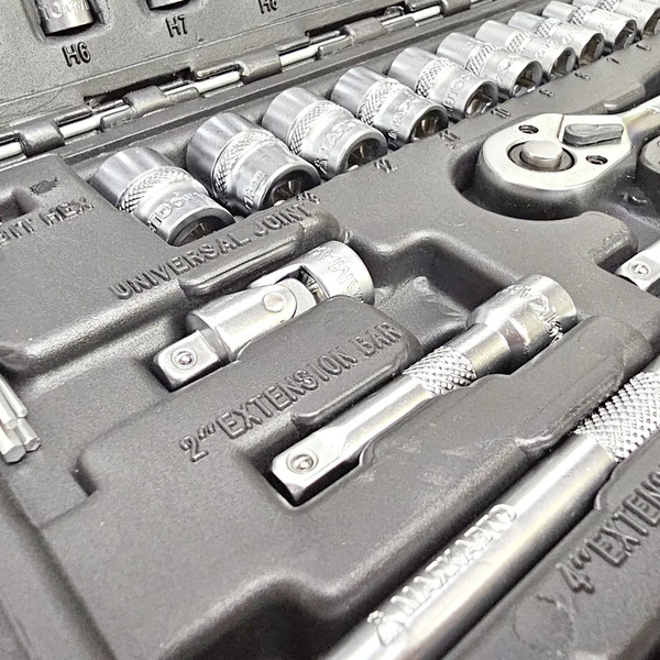 Изображение товара Универсальный набор инструментов Маяк авто 24606м