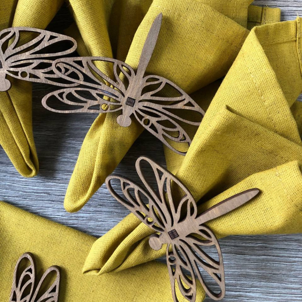 Изображение товара Набор сервировочных салфеток ОМурМебель с держателем Стрекоза (6шт, горчичный)