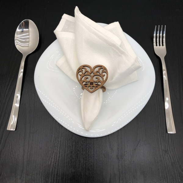 Изображение товара Набор сервировочных салфеток ОМурМебель с держателем Резное сердце (6шт, белый)