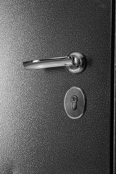 Изображение товара Входная дверь Guard Классика MG60 87х205 правая (черное серебро/белый ясень)