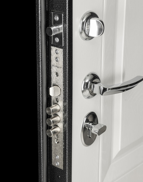 Изображение товара Входная дверь Guard Классика MG60 87х205 правая (черное серебро/белый ясень)