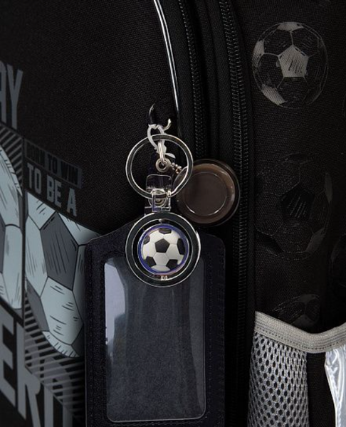 Изображение товара Школьный рюкзак Schoolformat Ergonomic Light 2 Герой футбола / РЮКЖКМБ2-ГФ (черный)