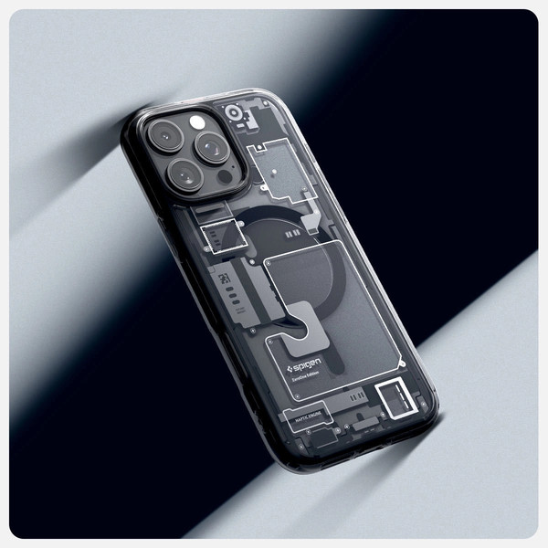 Изображение товара Чехол-накладка Spigen Ultra Hybrid Mag Magsafe для iPhone 16 Pro / ACS08135 (Zero One)