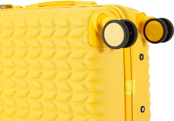 Изображение товара Чемодан на колесах FUSION Electronics FTS-1008-L (желтый)