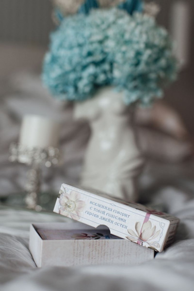 Изображение товара Гадальные карты Эксмо В поисках мистера Дарси / 9785041976606