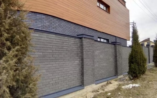 Изображение товара Кирпич пустотелый РуБелЭко гладкий 250x120x65мм / КСПГ6-Ф (графит)