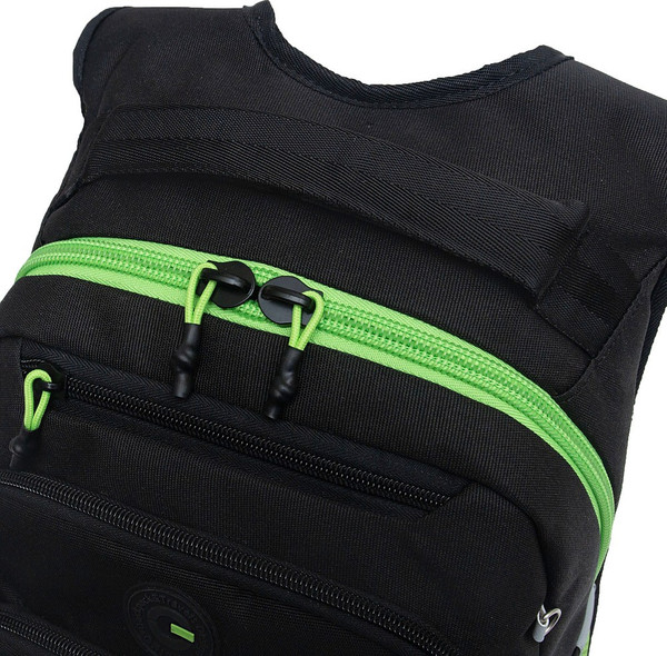 Изображение товара Школьный рюкзак Grizzly RB-450-3f (черный/салатовый)