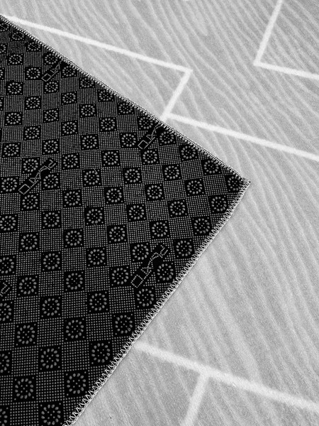 Изображение товара Покрытие напольное тафтинговое Plato Hali Soft / 3084-GREY-WHITE (0.6x1)