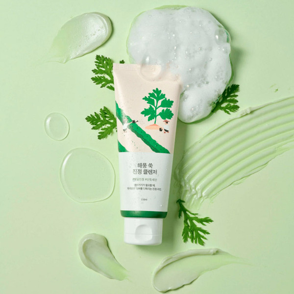 Изображение товара Пенка для умывания Round Lab Mugwort Calming Cleanser (150мл)