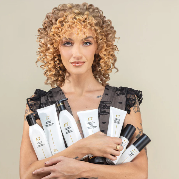 Изображение товара Крем для укладки волос Aloxxi 7 масел E7 Anti-Frizz Curl Styler (100мл)