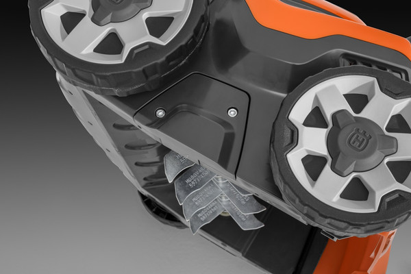 Изображение товара Скарификатор для газона аккумуляторный Husqvarna S138i (967 92 22-06)