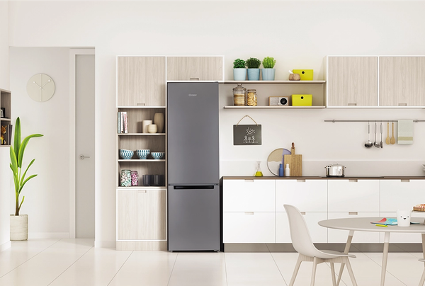 Изображение товара Холодильник с морозильником Indesit DS 3200 G