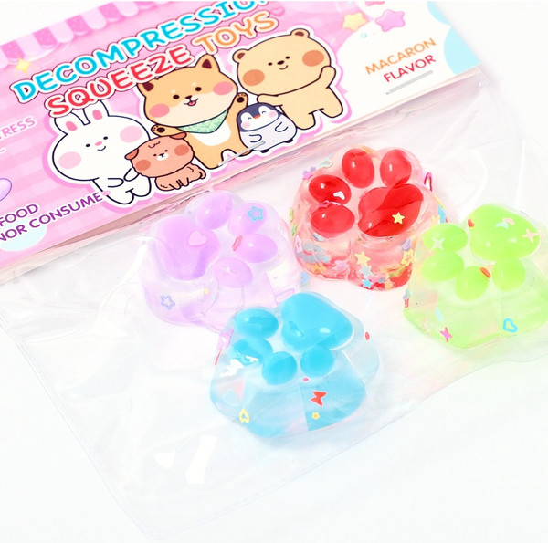 Изображение товара Набор сквишей Sima-Land Лапки / 10843358 (4шт)