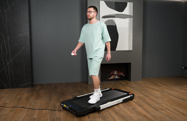 Изображение товара Электрическая беговая дорожка Orlauf Fitness Jay 17686