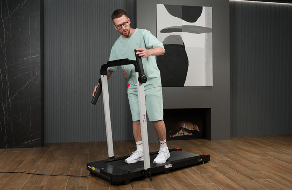 Изображение товара Электрическая беговая дорожка Orlauf Fitness Jay 17686