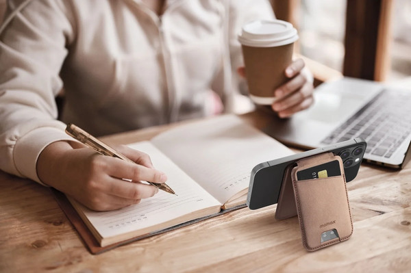 Изображение товара Кардхолдер Momax 1-Wallet SR29L2 (Sandstone)