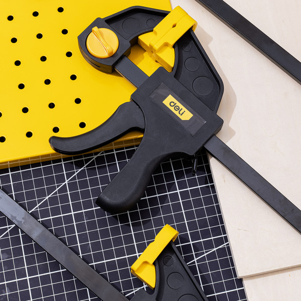 Изображение товара Струбцина Deli EDL110118 (желтый/черный)