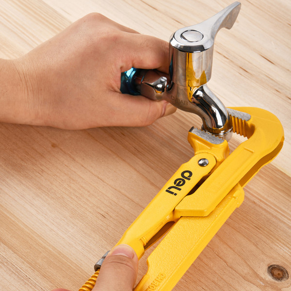 Изображение товара Гаечный ключ Deli EDL105155 (желтый)