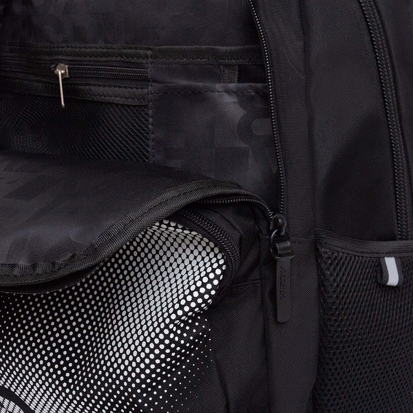 Изображение товара Рюкзак Grizzly RU-533-2 (черный/белый)