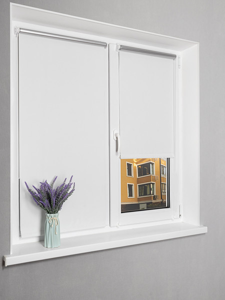 Изображение товара Рулонная штора Lm Decor Симпл Блэкаут LM 68-01 85x160 (белый)