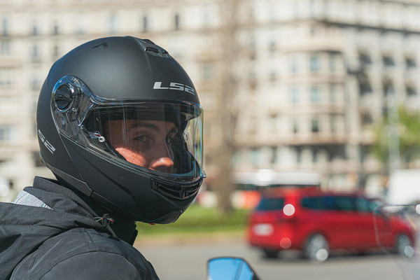 Изображение товара Мотошлем LS2 FF908 Strobe II Solid (XS, матовый черный)