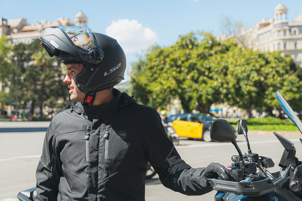 Изображение товара Мотошлем LS2 FF908 Strobe II Solid (XS, матовый черный)