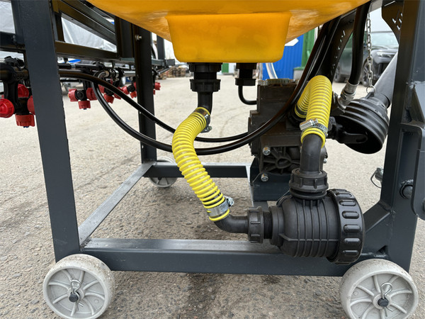 Изображение товара Опрыскиватель навесной Rossel 300P (полевой)