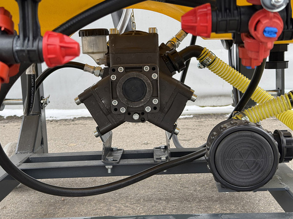 Изображение товара Опрыскиватель навесной Rossel 400P (полевой)