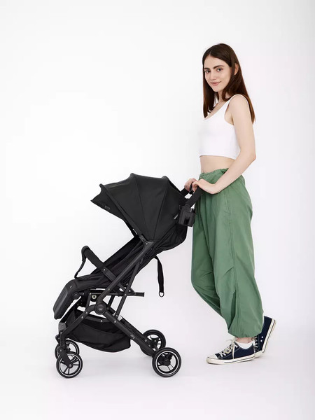 Изображение товара Детская прогулочная коляска MOWbaby Airy / MB201 (Black)