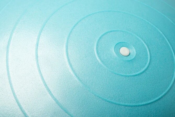 Изображение товара Набор для фитнеса Sundays Fitness Фитбол 75см IR97403 + Коврик IR97506 (голубой, черный)