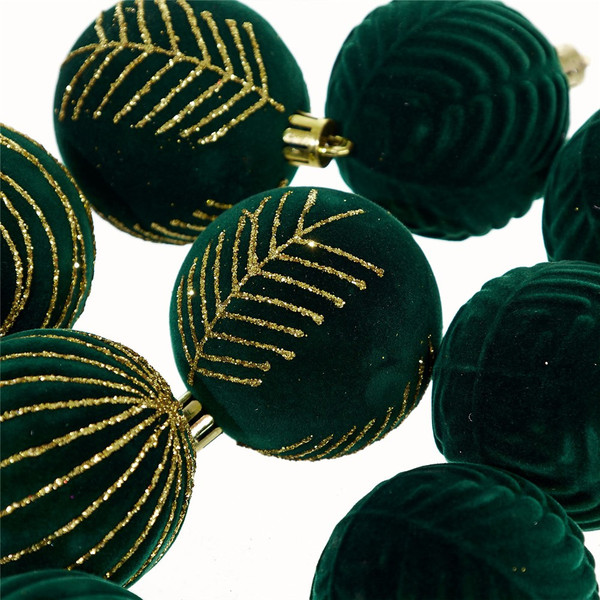 Изображение товара Набор шаров новогодних Winter Fun 6403000529E (12шт, темно-зеленый)