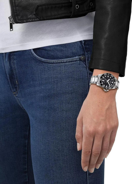 Изображение товара Часы наручные женские Tissot T120.210.11.051.00