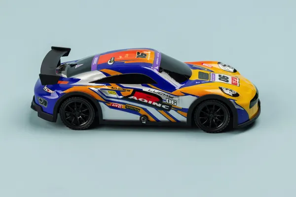 Изображение товара Игрушка на пульте управления Labalu PVC освещенный RC гоночный 4-канальный (желтый)