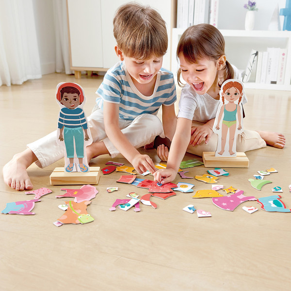 Изображение товара Развивающий игровой набор Hape Меняй наряд / E1651_HP