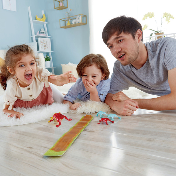 Изображение товара Игровой набор Hape Пора играть. Прыгающие кролики / E4310_HP