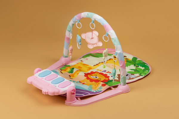 Изображение товара Развивающий коврик Labalu С зеркалом и жирафом прямоугольный (розовый)