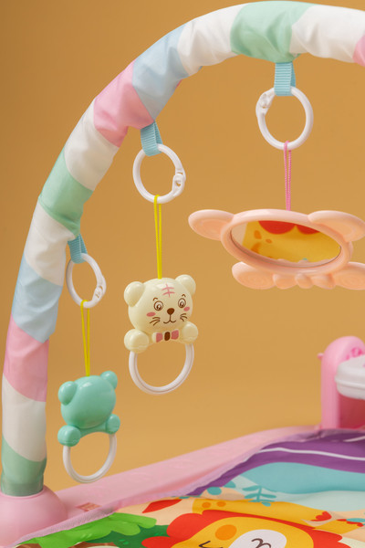 Изображение товара Развивающий коврик Labalu С зеркалом и жирафом прямоугольный (розовый)