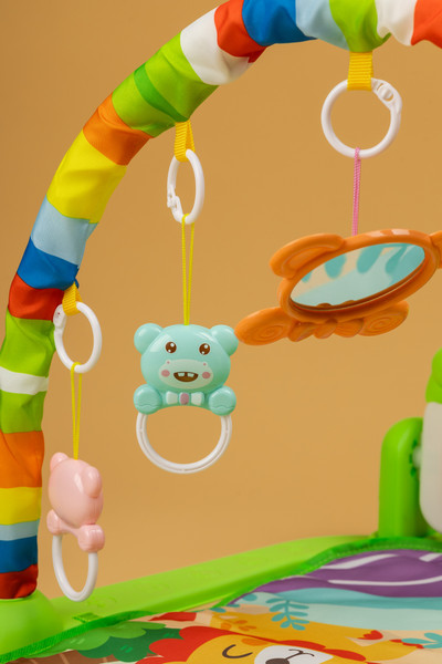 Изображение товара Развивающий коврик Labalu С зеркалом и жирафом прямоугольный (зеленый)