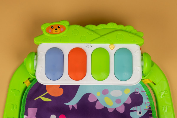 Изображение товара Развивающий коврик Labalu Динозавры прямоугольный (зеленый)