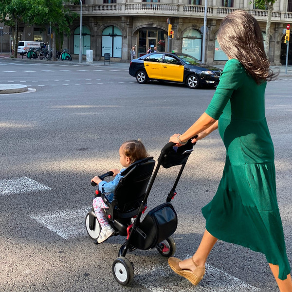 Изображение товара Трехколесный велосипед с ручкой Smart Trike STR7 Urban / 5501100 (черный)