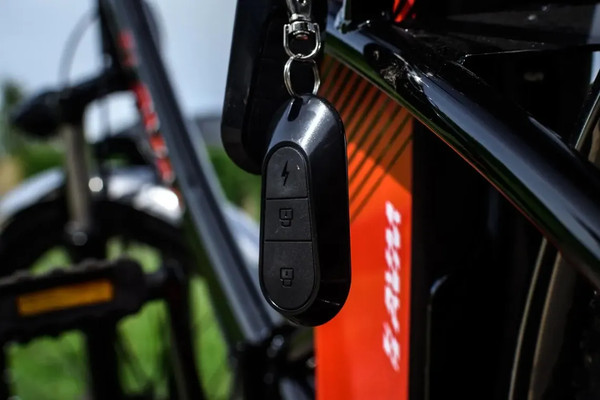 Изображение товара Электровелосипед AVM City 24