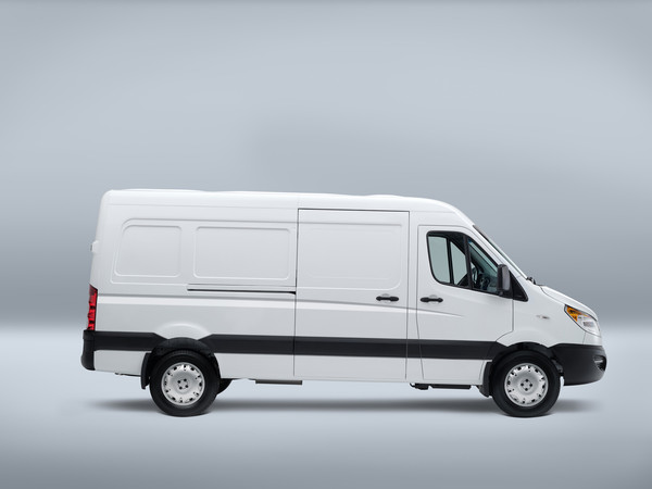 Изображение товара Грузовой коммерческий автомобиль Sollers Atlant VAN L2H1 3.5T 2.7D