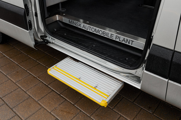 Изображение товара Пассажирский коммерческий автомобиль МАЗ 281040 (15+1)