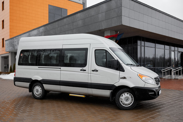 Изображение товара Пассажирский коммерческий автомобиль МАЗ 281040 (15+1)